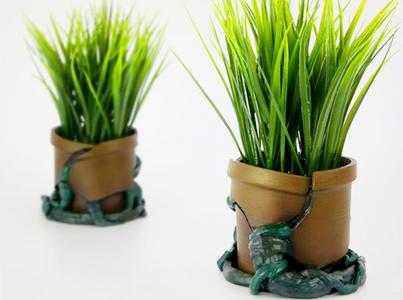 Cracked Flower pot