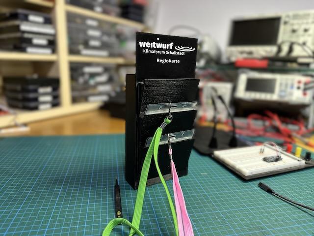 IoT Card/Badge Rack