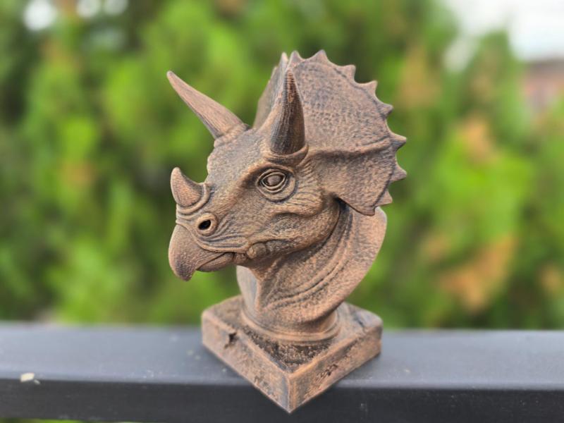 TRICERATOPS BUST
