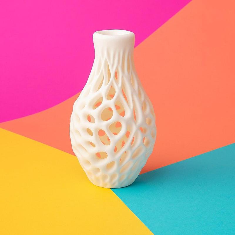 Organic Mesh Vase – Modern Sculptural Decor
