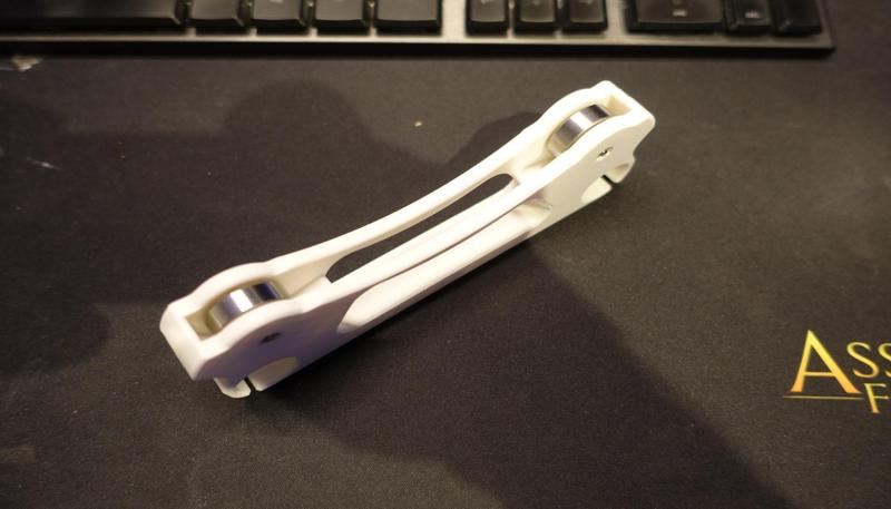 Roll holder for filament rolls for the (un)original Prusa box.
