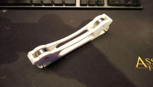 Roll holder for filament rolls for the (un)original Prusa box.