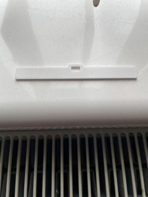 Window Blind Hanger