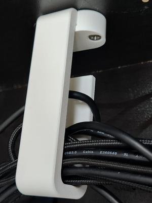 Multiple Cable Holder(No supports needed)