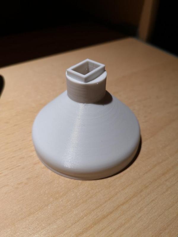 Funnel for filling Salt and pepper ball grinder
