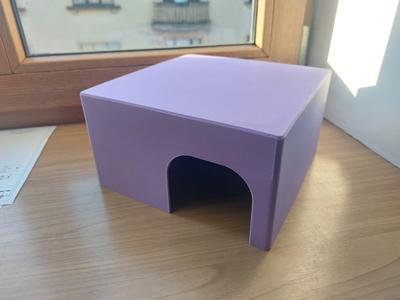 Small animal house / hide