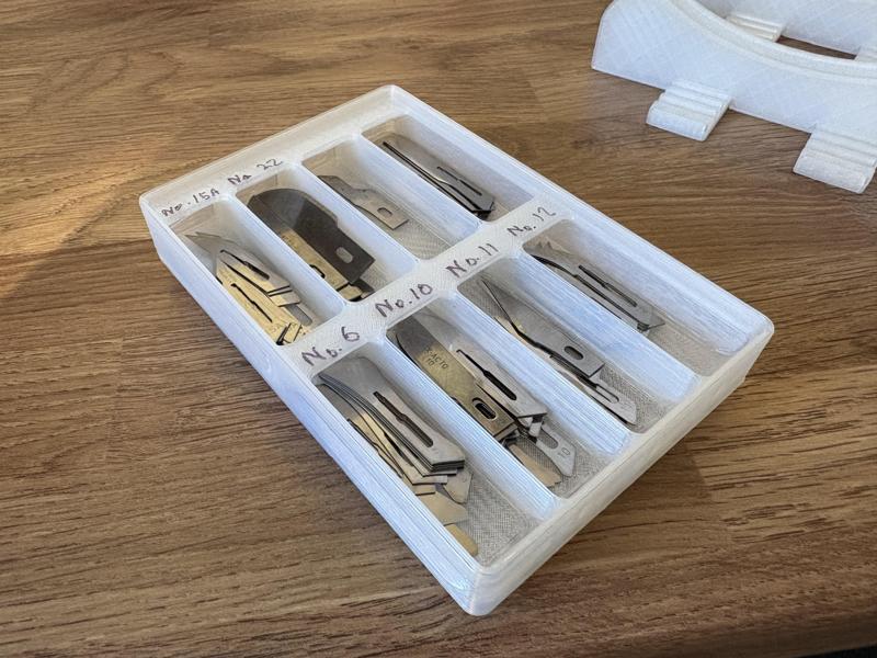 Gridfinity Scalpel Blade Storage