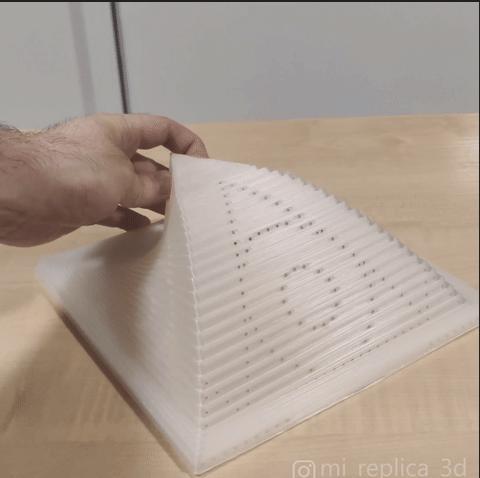 Pyramorph - The morphing Pyramid 220x220