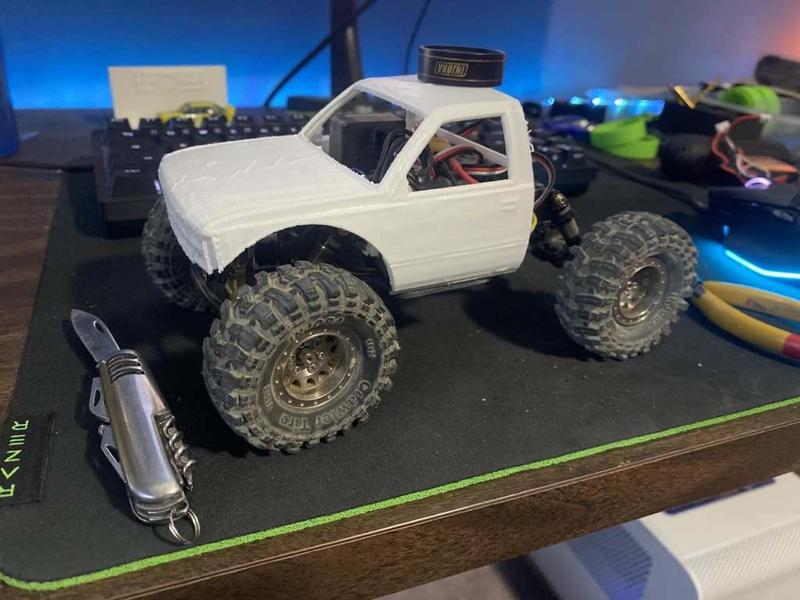 Gavril D-Series body and bed for Axial SCX24