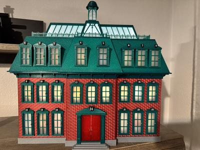 Chevy Chase Christmas Vacation Advent House modded