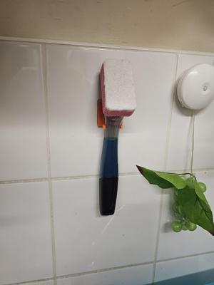 Dishmatic kitchen sponge holder