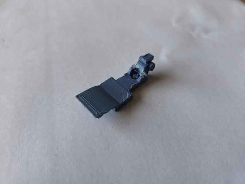 Dyson V7 Dust Bin Locking Button