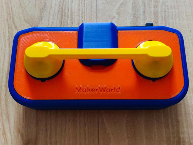 Cover (and wrench) for CyberBrick Official Remote 