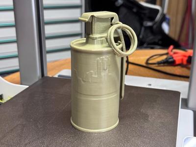 M18 Smoke Grenade!