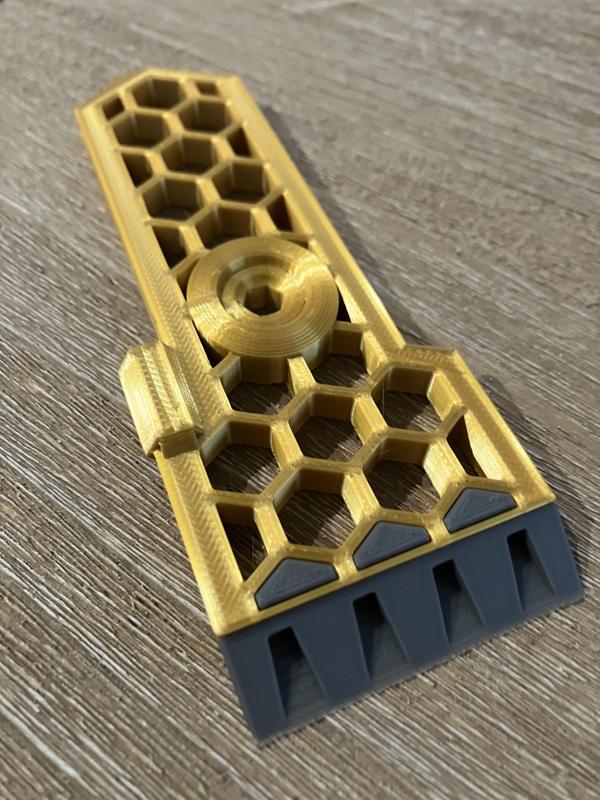5 in 1 Reusable Camping Scraper!