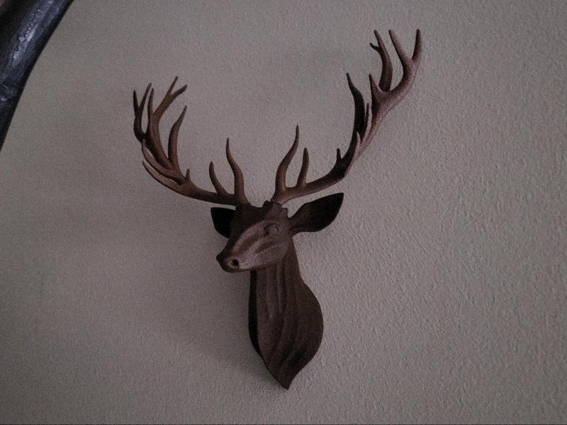 Deer of Crowned Stillness