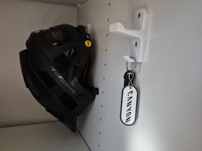 Simple bike helmet holder with/without keyholder