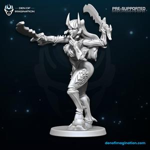 Pin-up Hive Lady