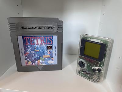 Giant Gameboy cartridge box for Gameboy games