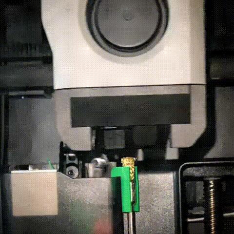 Nozzle wiper