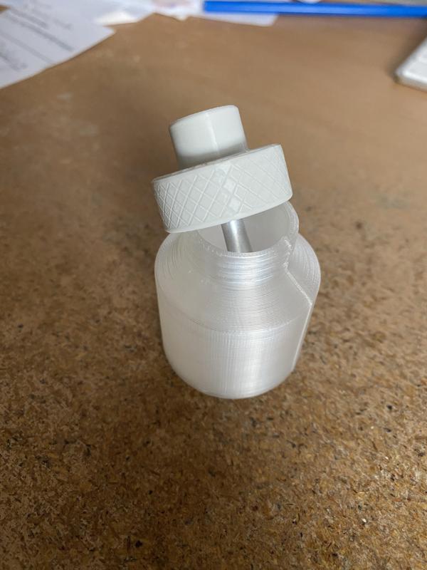 (Brush)-Can with Seal