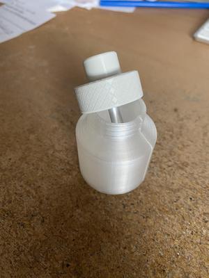 (Brush)-Can with Seal