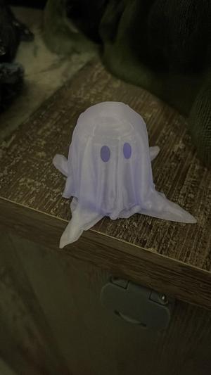 small ghost (Bed sheet style)