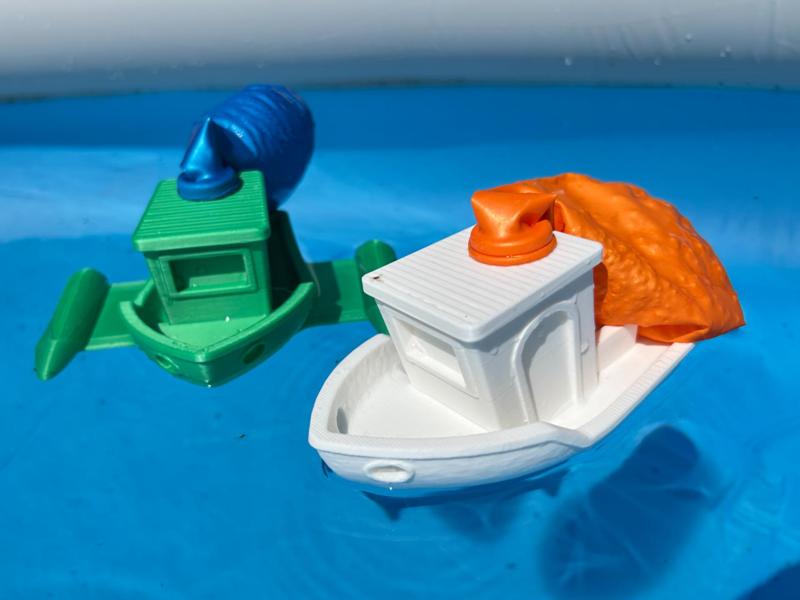 Balloon-powered Benchy – Floating Toy