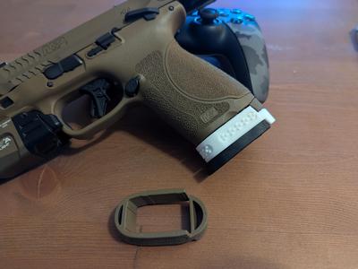 Smith and Wesson M&P 17 Round Magazine Spacer