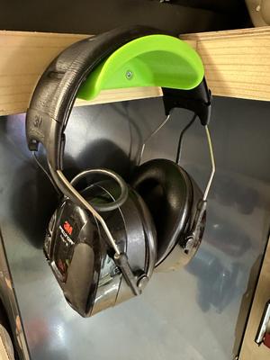 Peltor holder / Headset holder