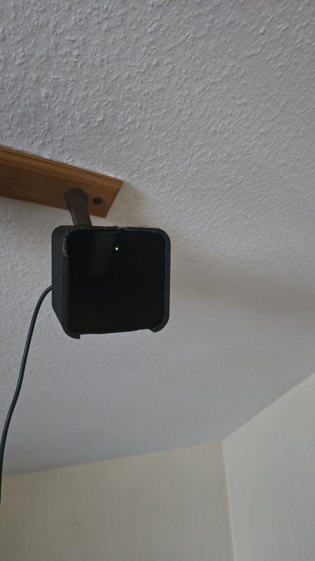 HTC Vive Mount for ceiling light