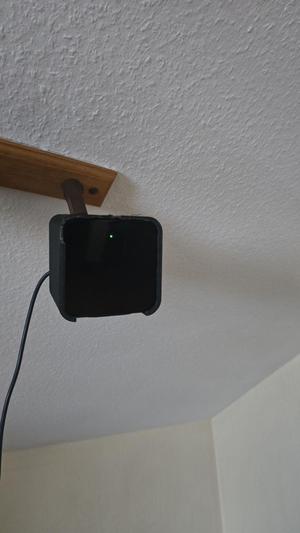 HTC Vive Mount for ceiling light