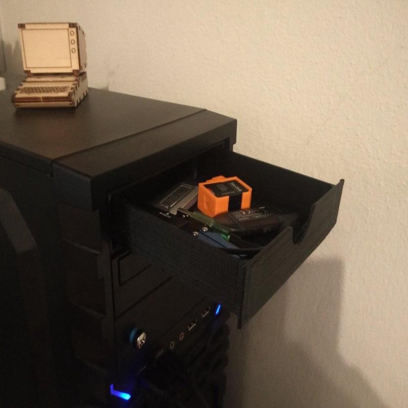 PC Bay Drawer