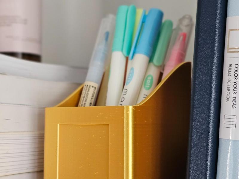 Pen holder