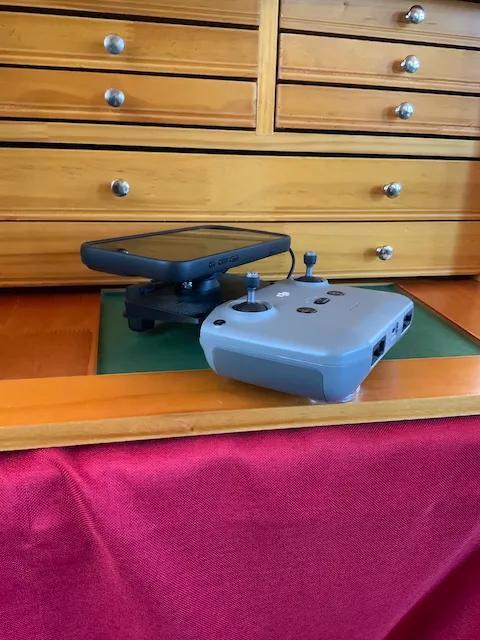 Quadlock Phone Mount for DJI Controllers   