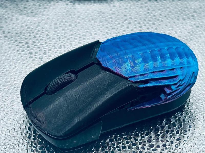Alien Skin Mouse - HyperX Pulsefire Saga   