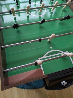 Corners for kicker table