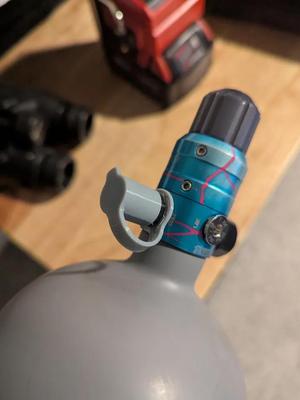 Paintball fill nipple cap   