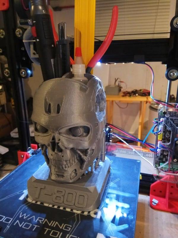 My version of T800 Smooth Terminator Pen Holder