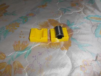 Carcasa rodamiento lineal 12mm LME12UU   