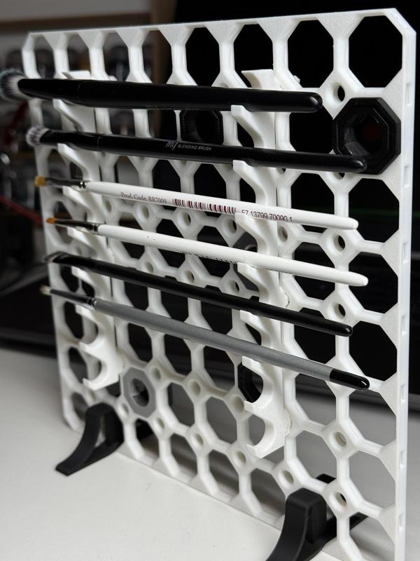 Brush holder for Multiboard