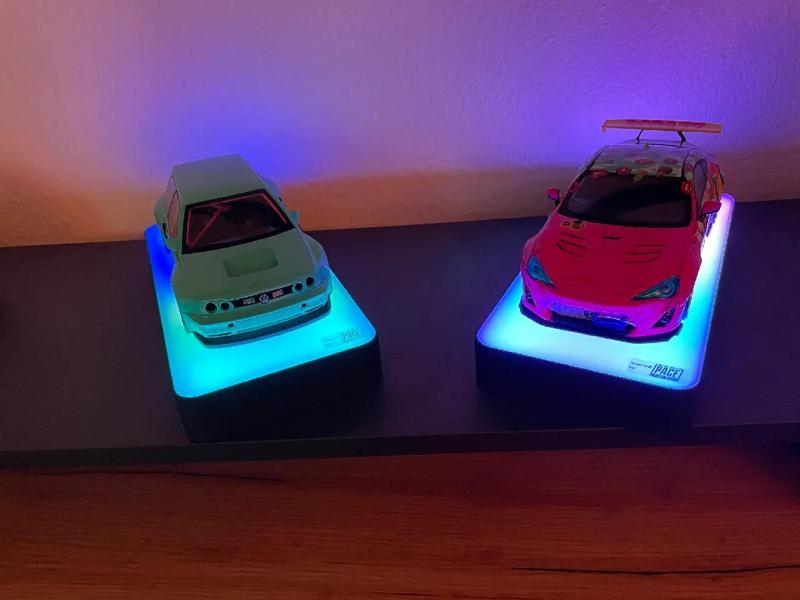 JP Performance PACE museum like Car Display Stand (1/18 scale)   
