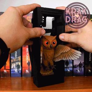Flying Owl: Adjustable Book Nook