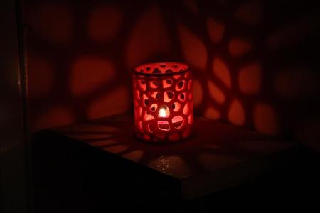 Voronoi tealight candle holder