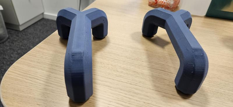 Compact push up bars