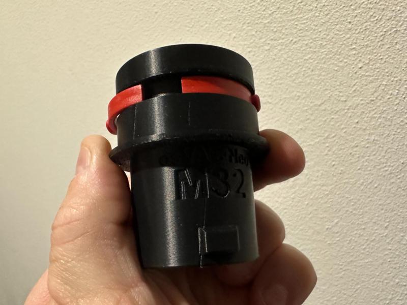 osVAC neo M32 to Bosch Dust Extractor Attachment
