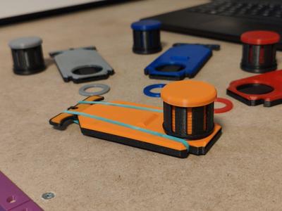 Pocket-sized disk shooter with detachable mag