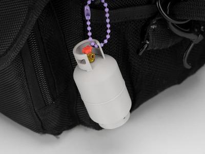 Exquisitely detailed miniature gas cylinder keychain, bag charm, proportionally reduced micro model