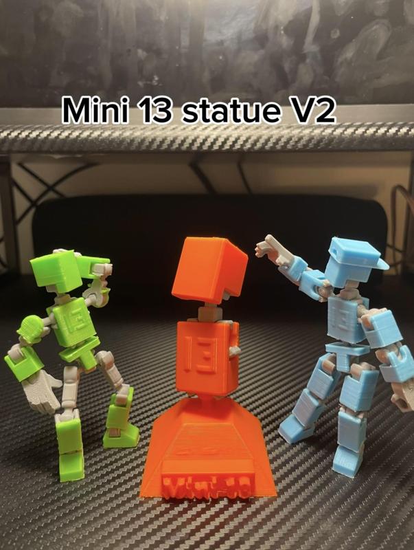 Articulated mini 13 statue multi color