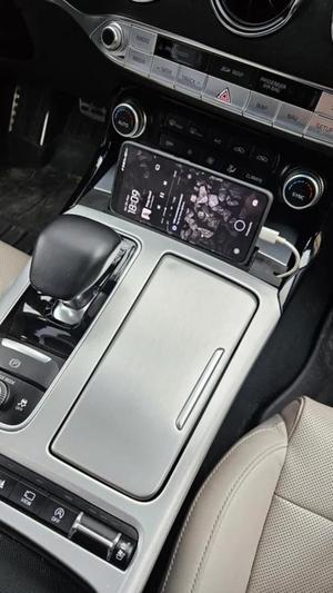 Kia Stinger phone mount 166mm wide 12mm depth (OnePlus 7, Pro, Poco X7 pro)   